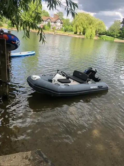 2018 Brig Falcon 330