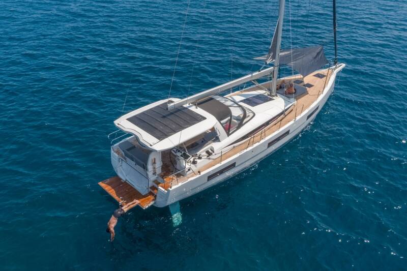 2025 Jeanneau 60 Yacht