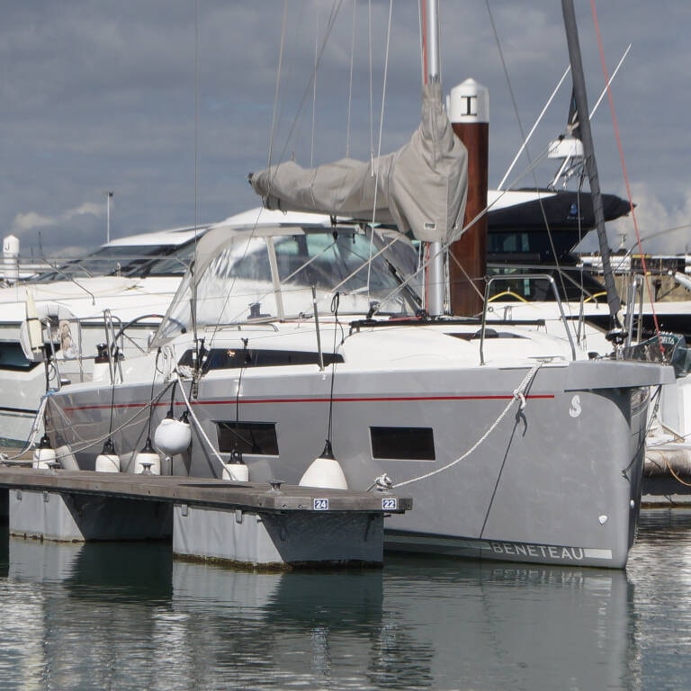 2022 Beneteau oceanis 34.1