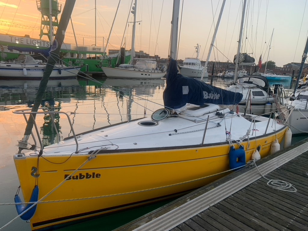 2001 Beneteau First 211