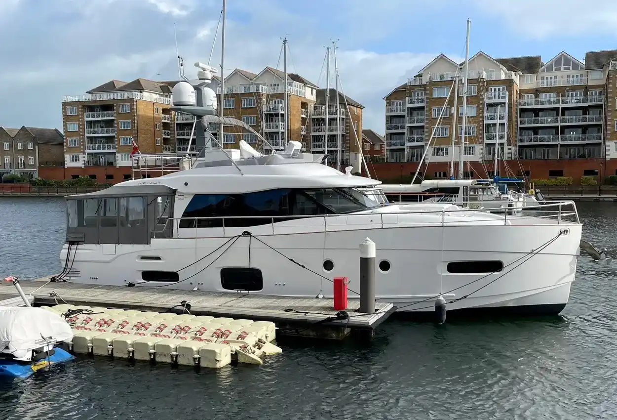 2020 Azimut Magellano 53