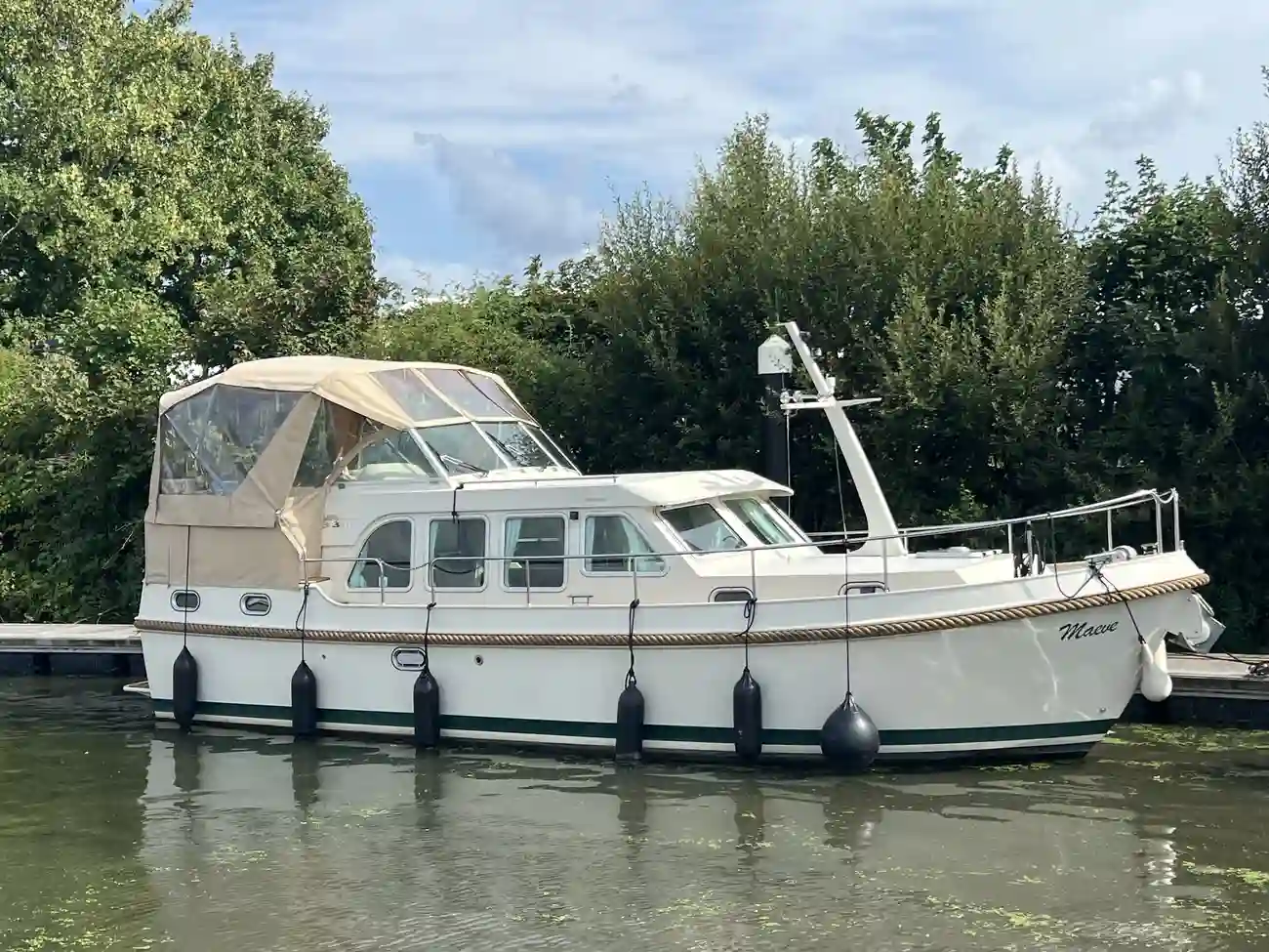 2008 Linssen AC 33.9