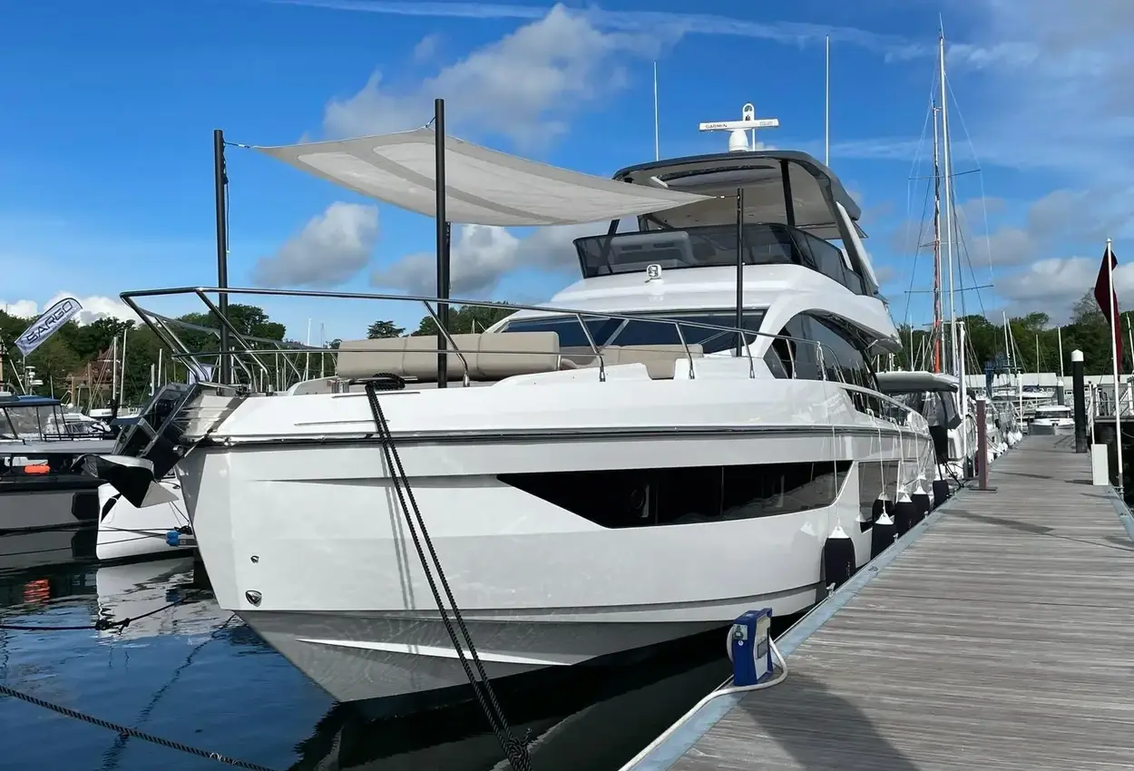 2024 Azimut 68 Flybridge