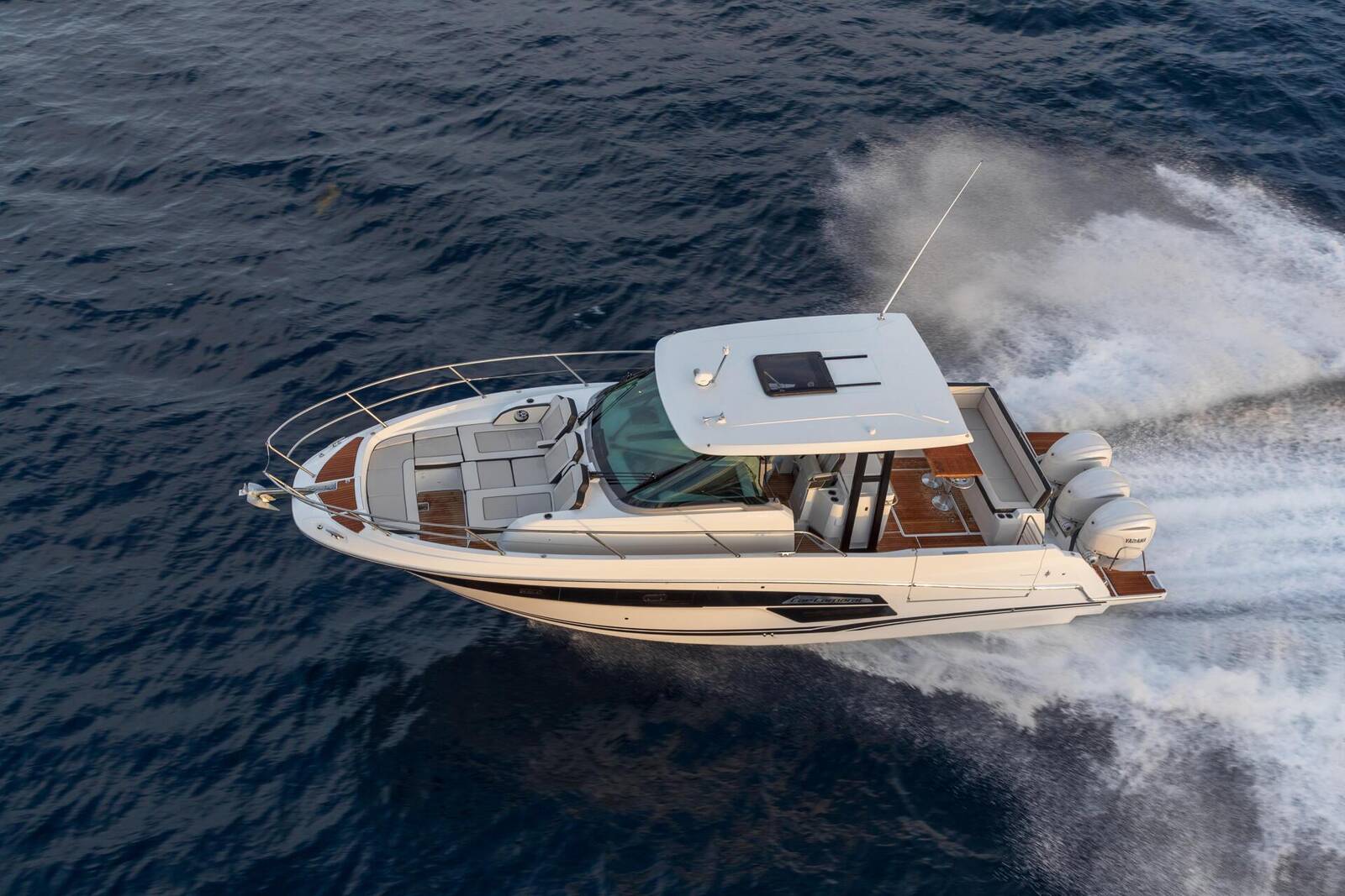2026 Jeanneau Cap Camarat 12.5 WA
