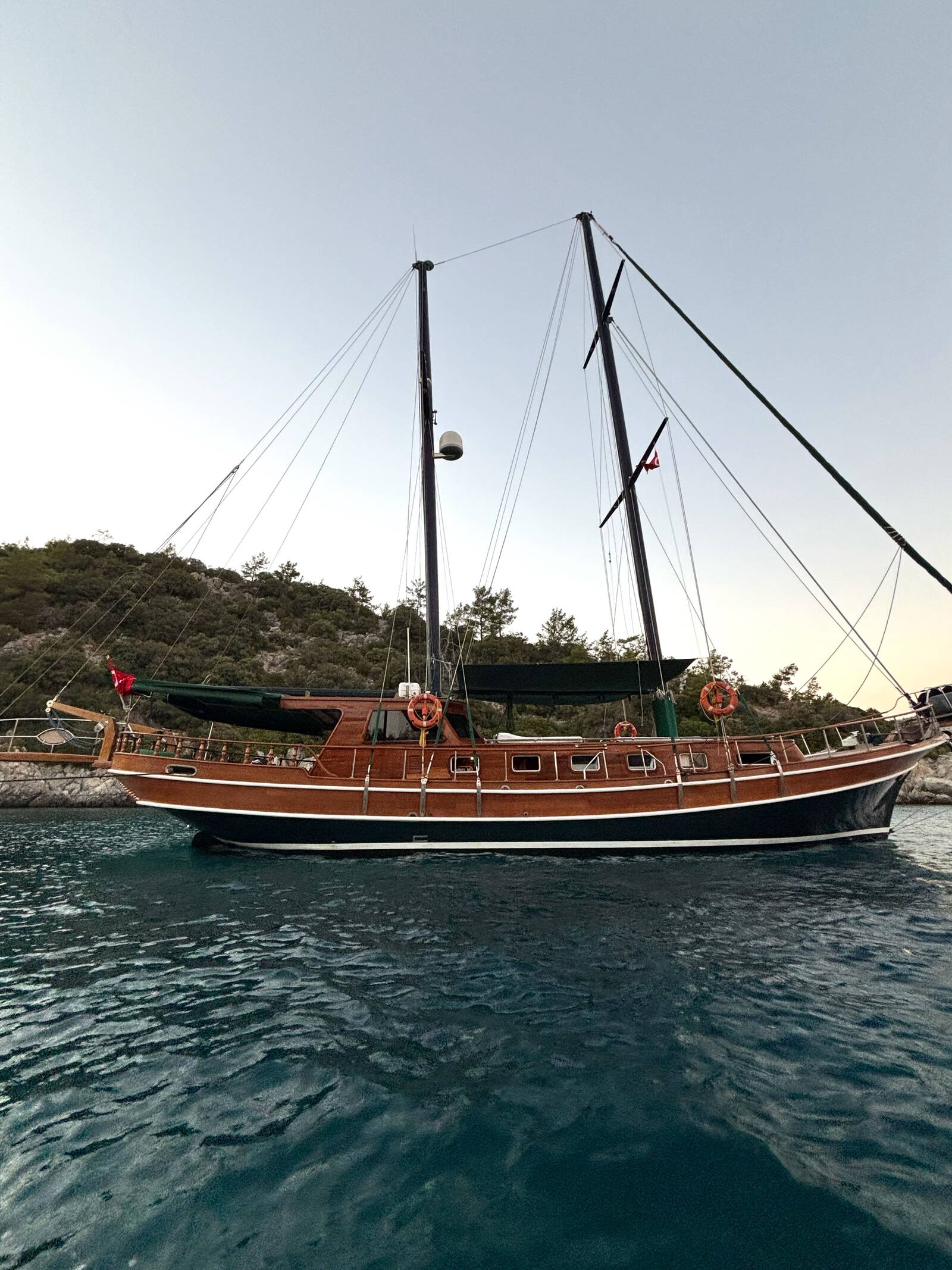 1985 MOTOR SAILOR / GOULET
