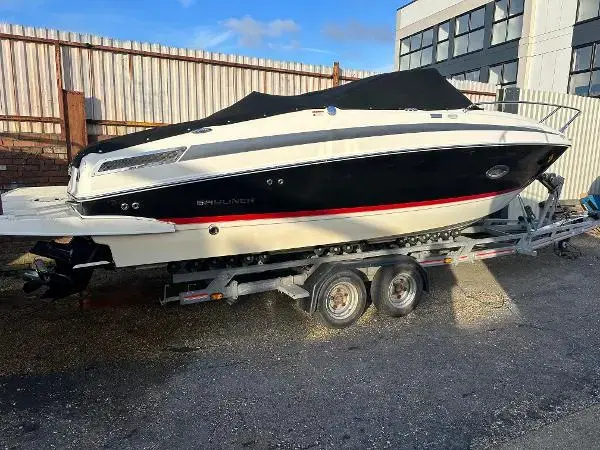 2015 Bayliner 742 Cuddy