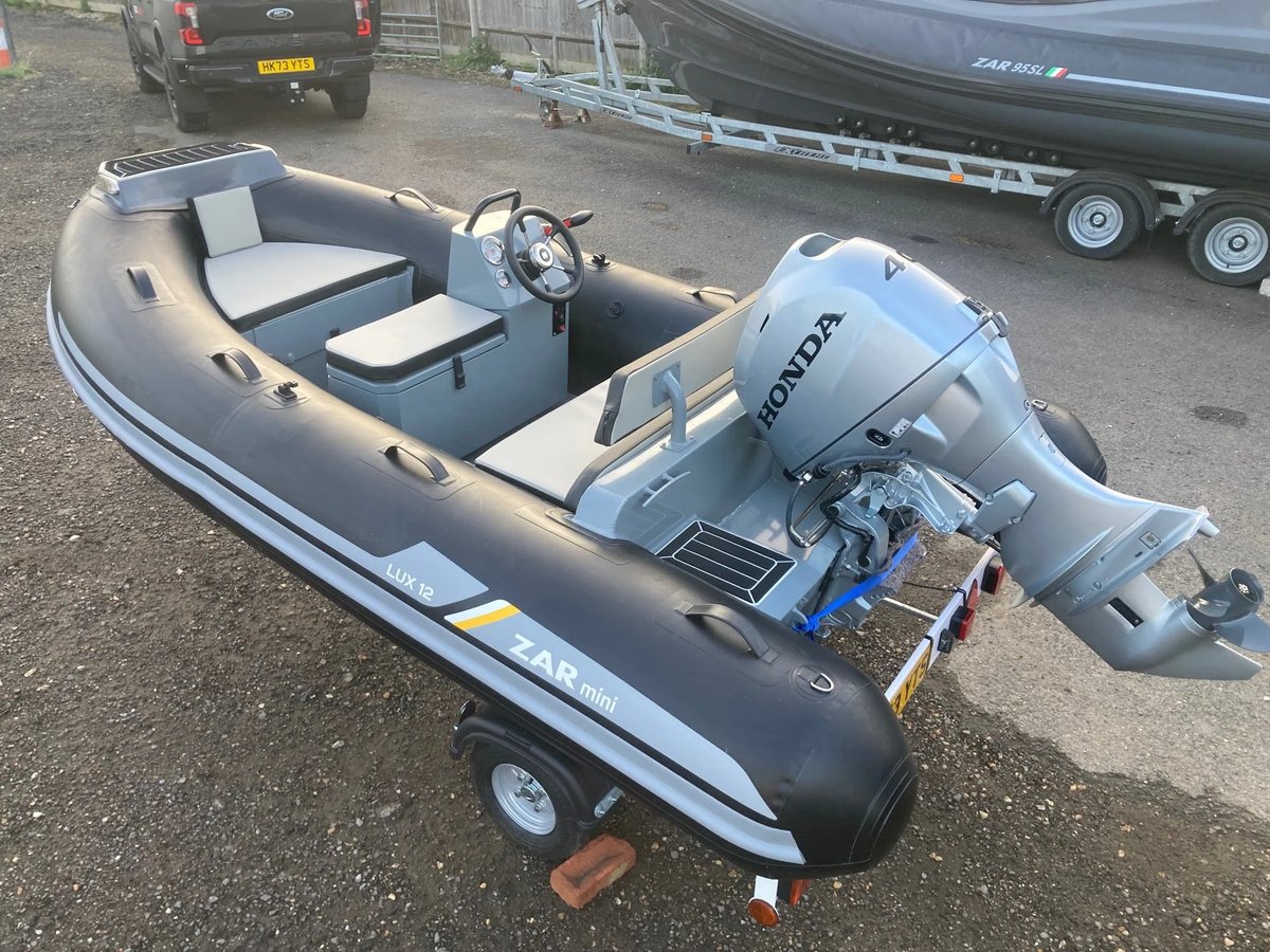 ZAR mini LUX 12 3.5m Console RIB + Honda Outboard