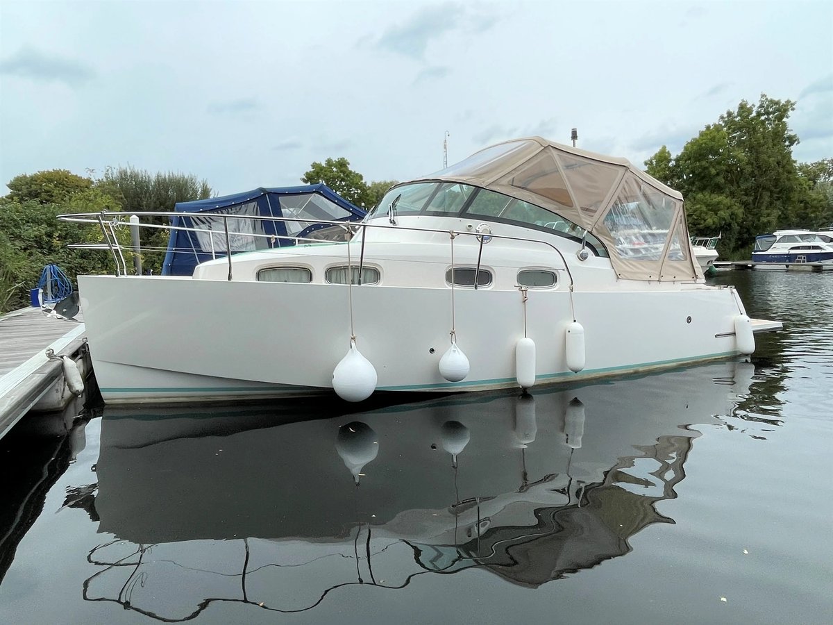 2016 English Harbour 27