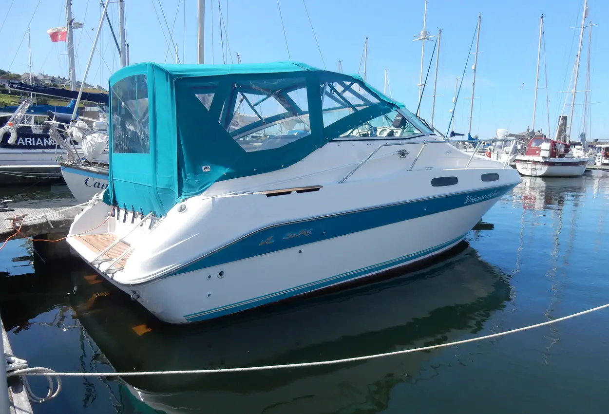 1995 Sea Ray 230 Sundancer