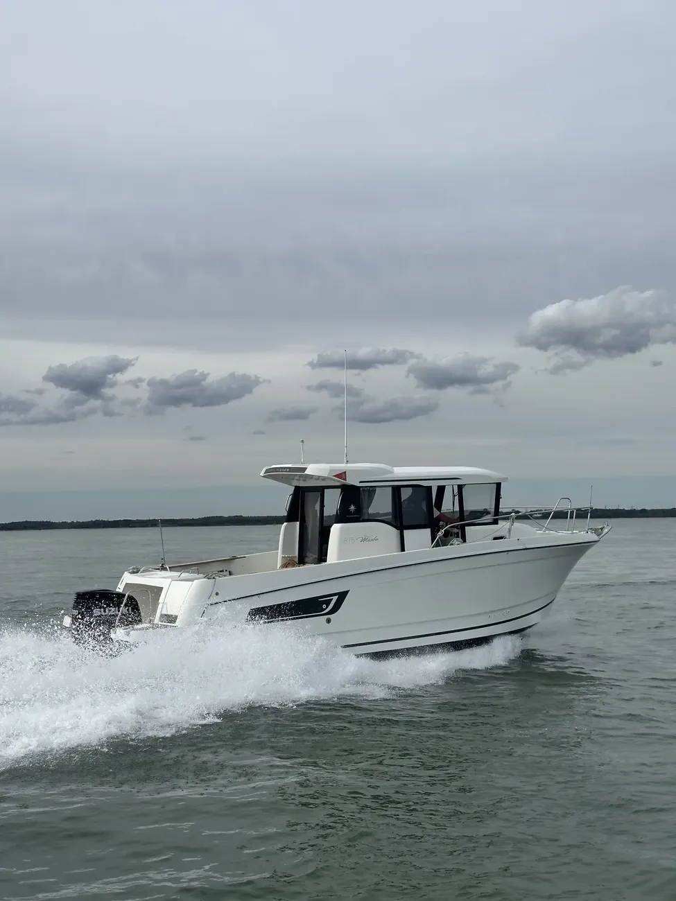 2017 Jeanneau Merry Fisher 875 Marlin