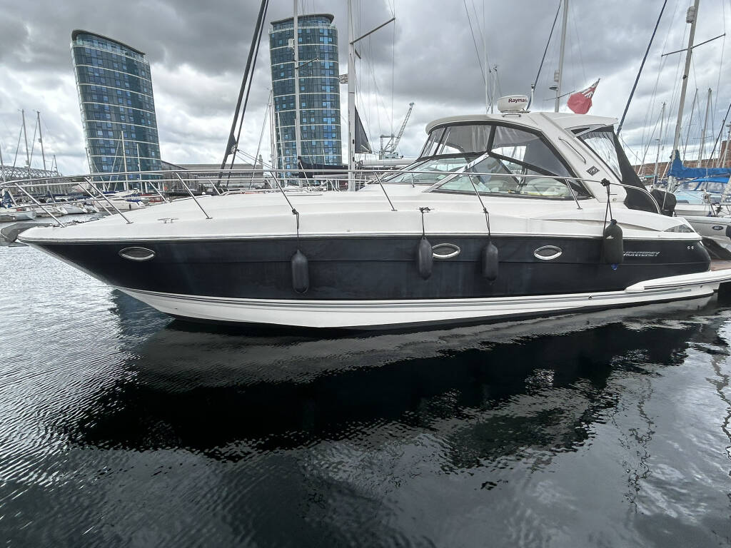 2009 Monterey Monterey 415 Sports Yacht