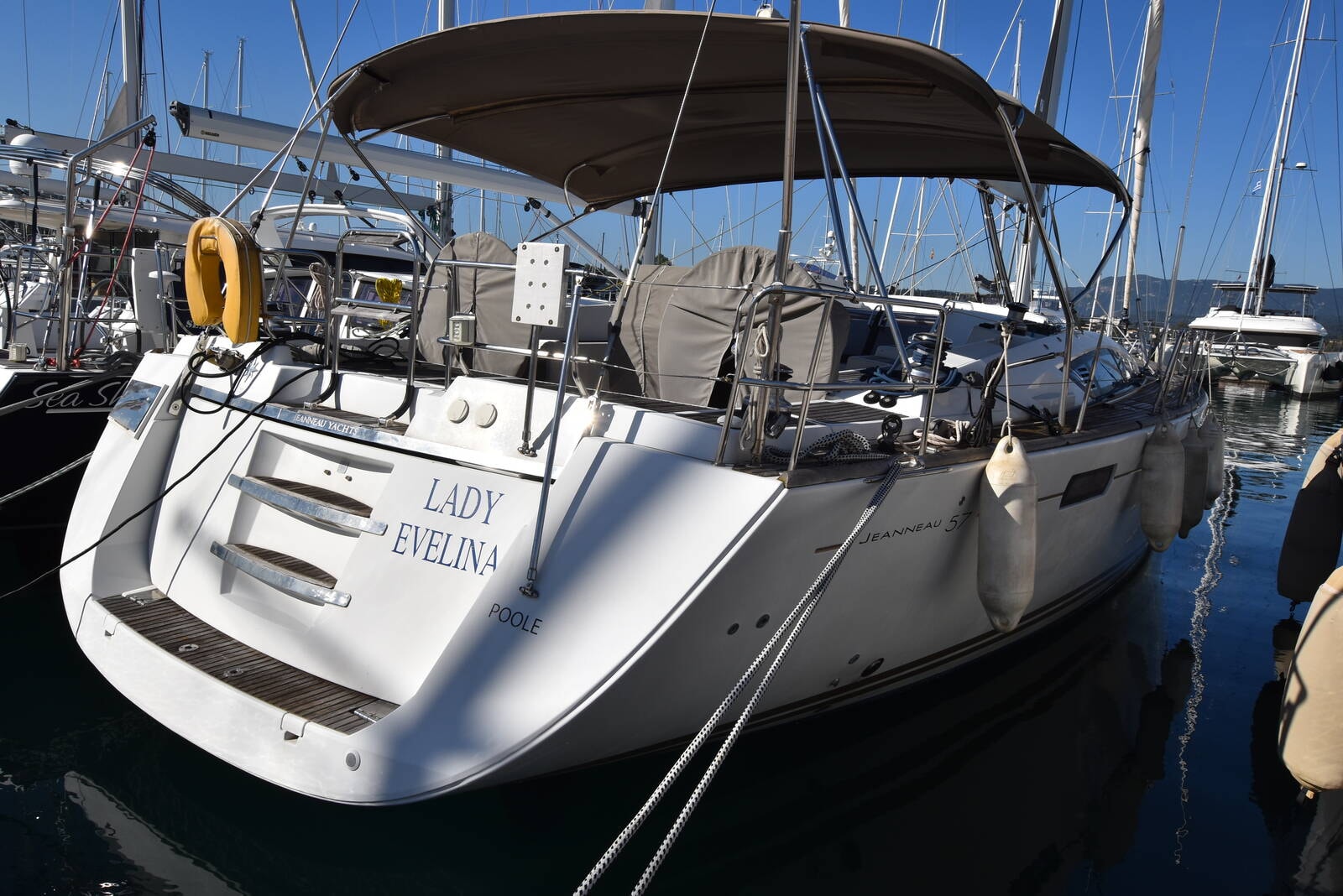 2010 Jeanneau 57