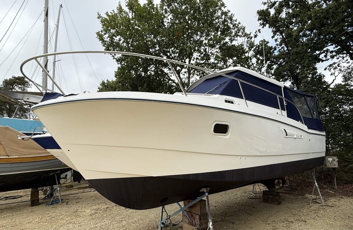 2001 Beneteau Antares 760