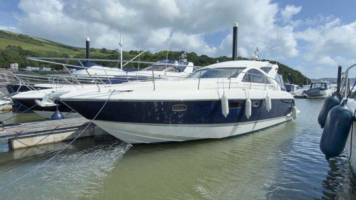 2010 Fairline Targa 44