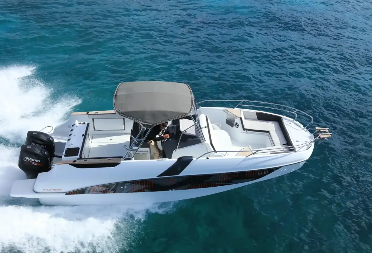 2018 Beneteau Flyer 8.8 Spacedeck