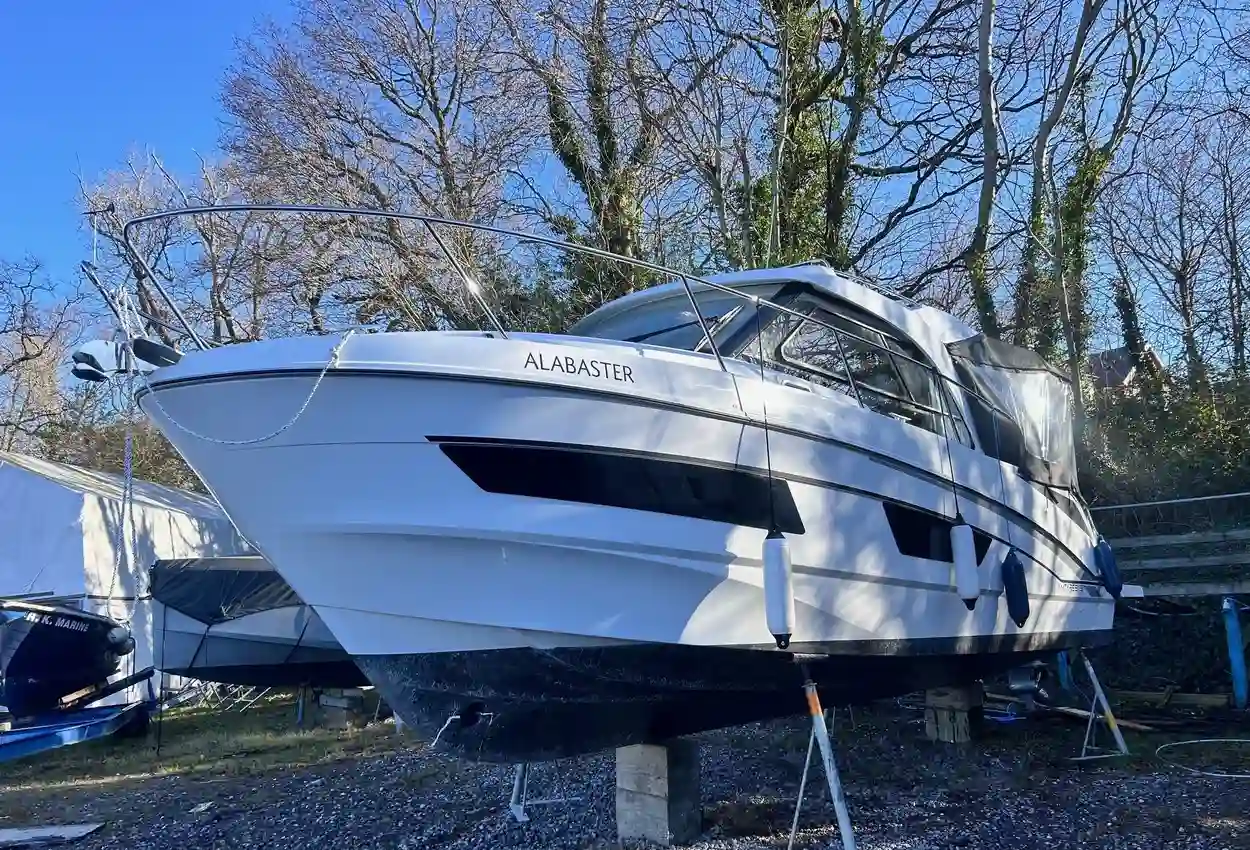 2023 Beneteau Antares 11 Fly