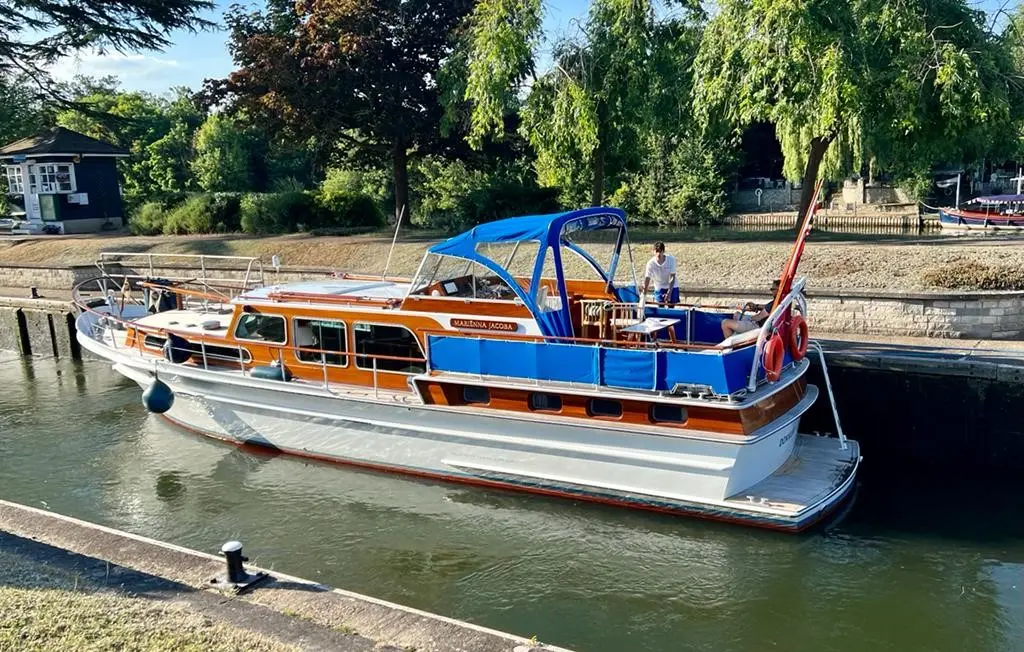 1988 Super Van Craft 1380