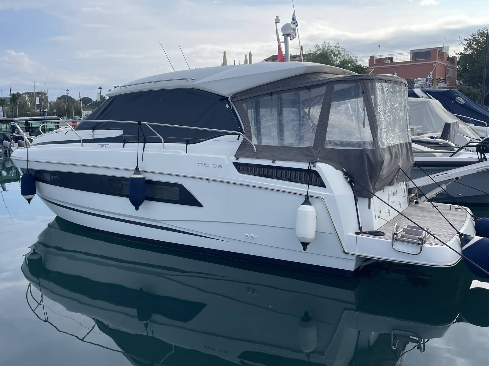 2021 Jeanneau NC 33