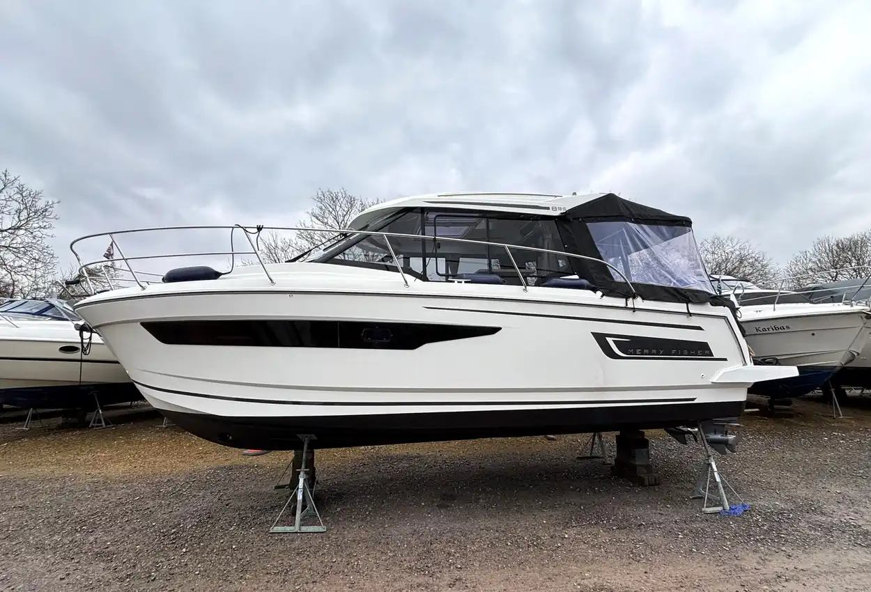 2017 Jeanneau Merry Fisher 895
