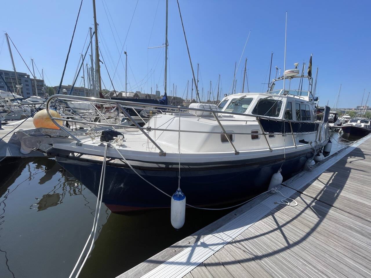 1994 Aquastar Ocean Ranger 38 Aft Cabin