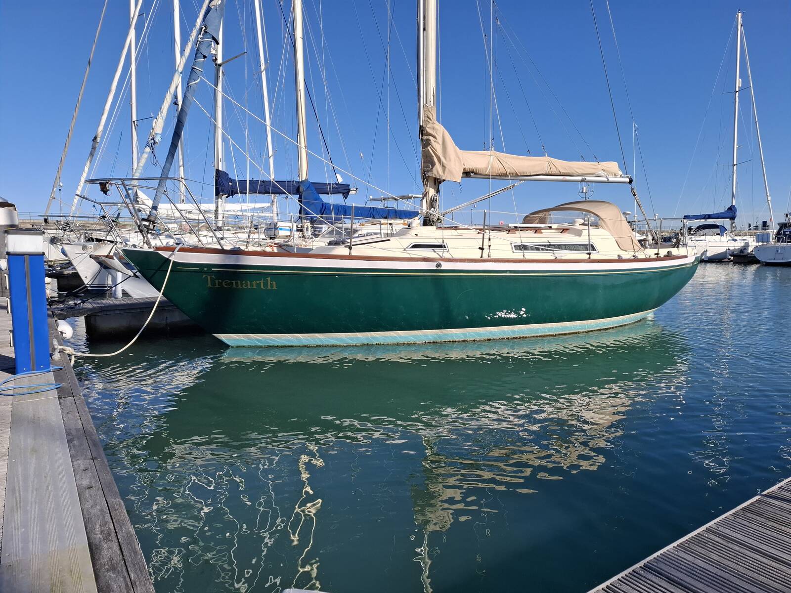 1976 Nicholson 31