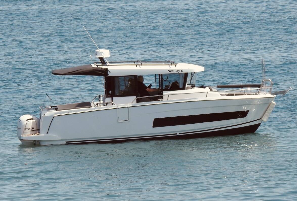 2022 Jeanneau 895 Sport Offshore