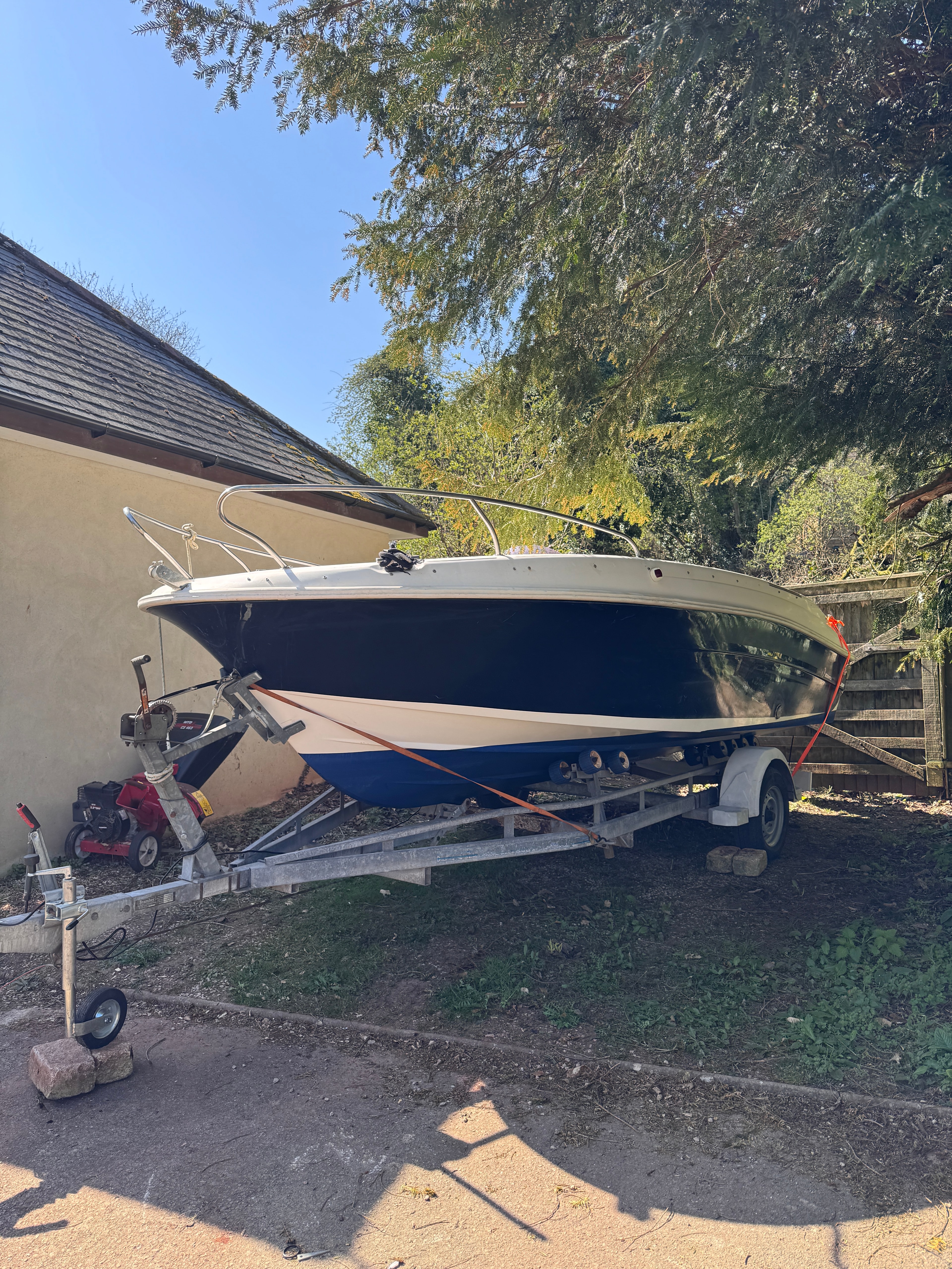 Mazury M500 - 75HP Mercury 2 stroke - 16ft