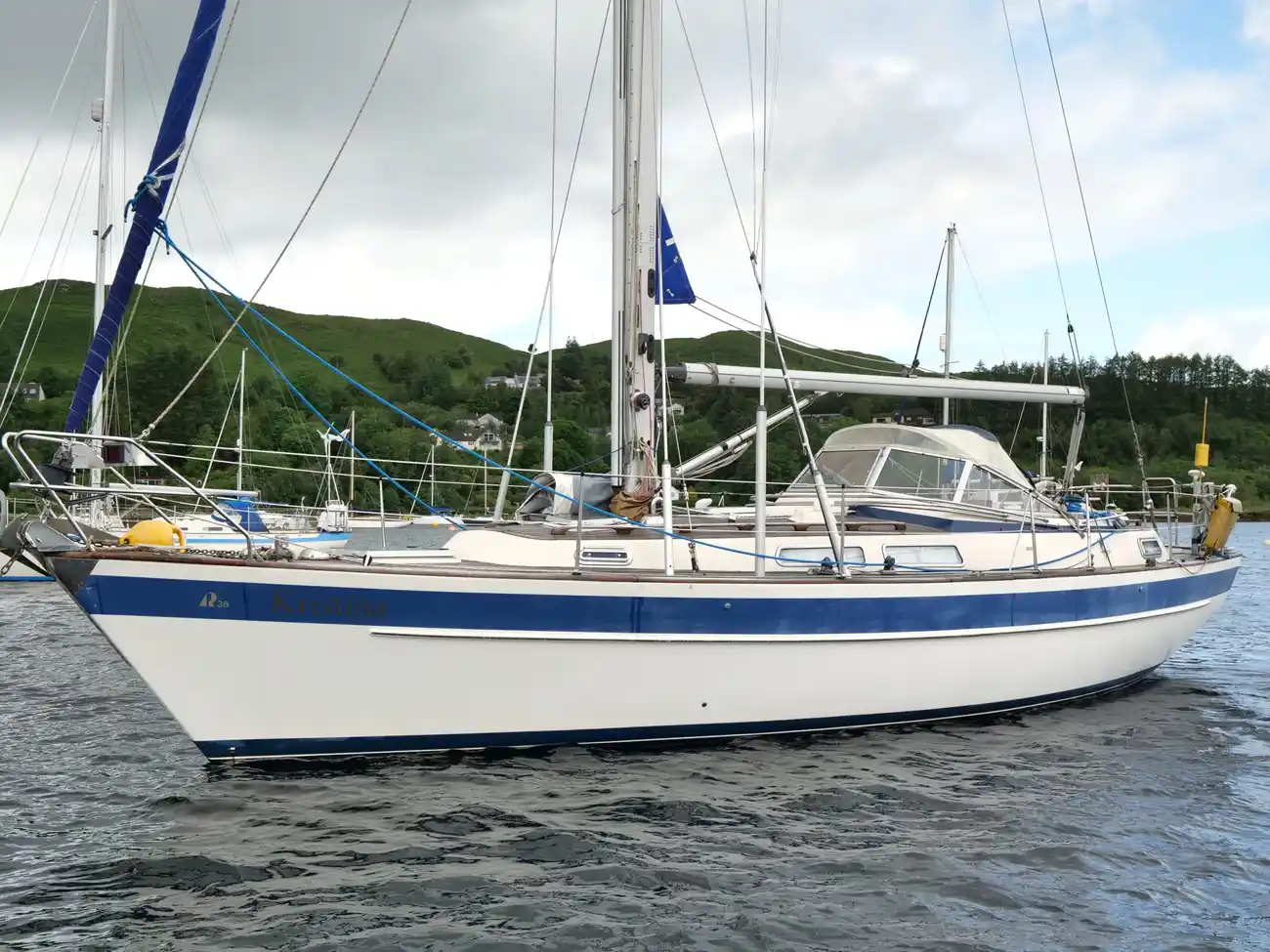 1990 Hallberg-Rassy 36
