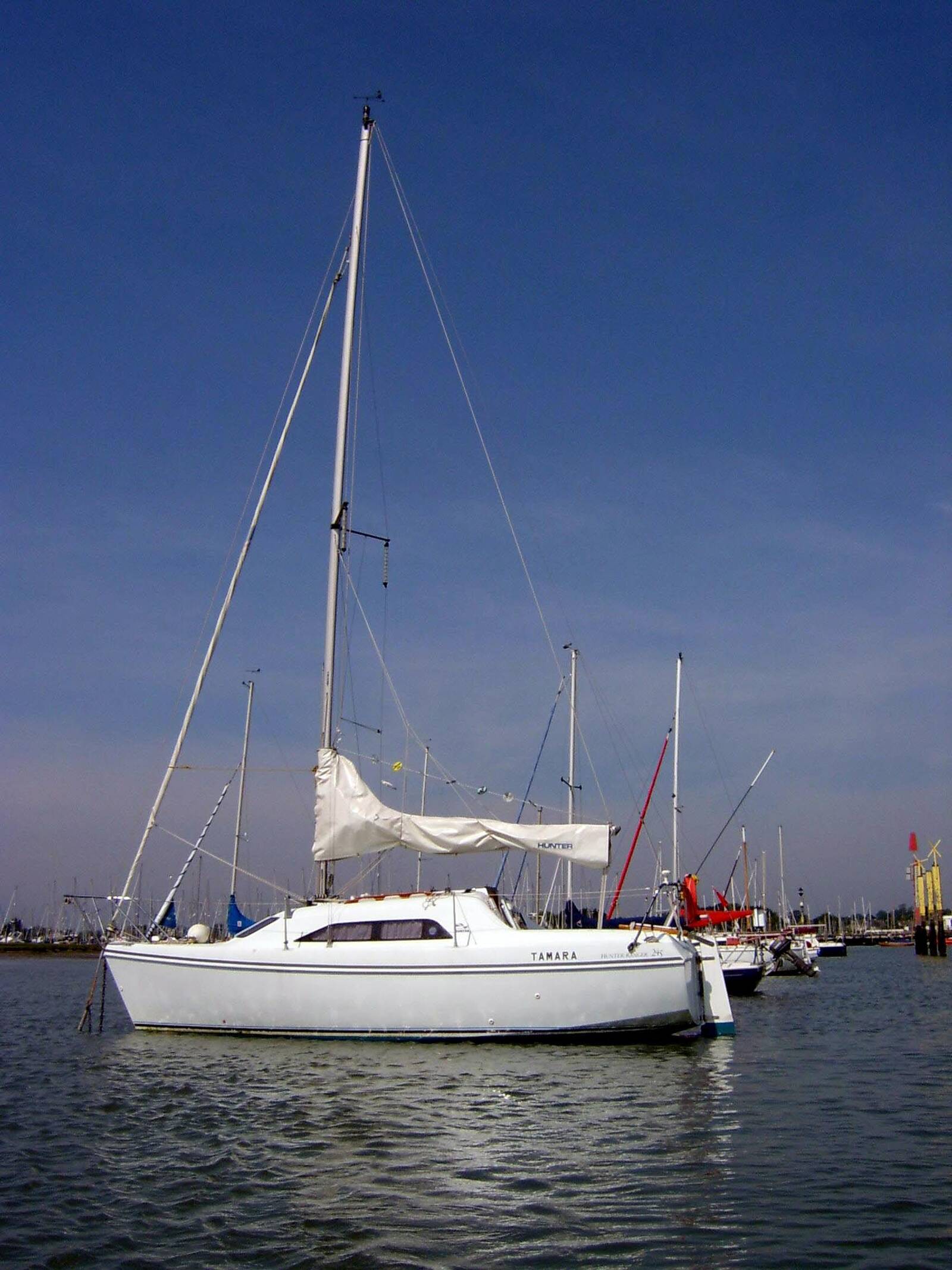 2001 Hunter 245