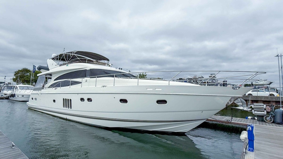 2009 Princess Princess 21M