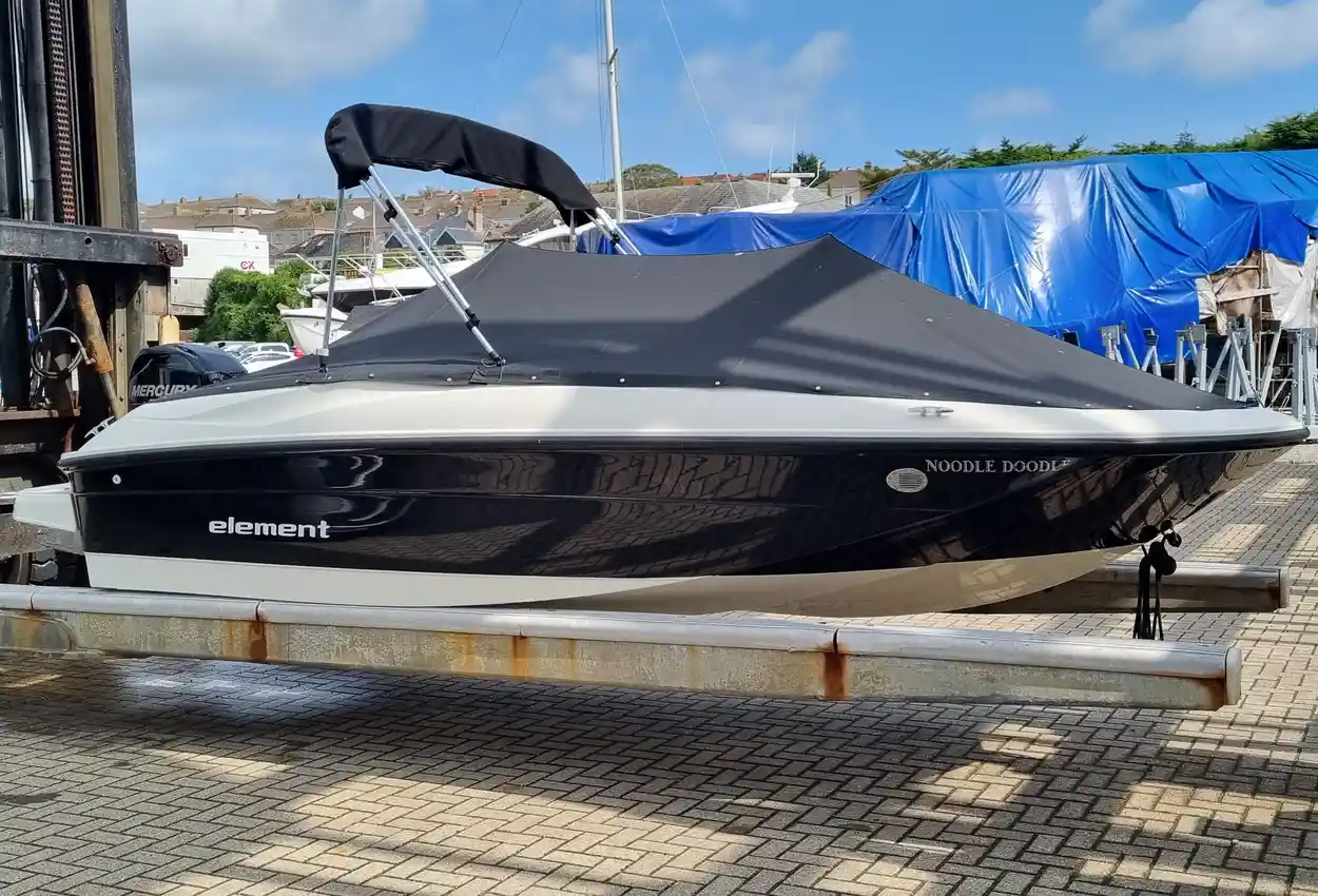 2014 Bayliner 160 Element