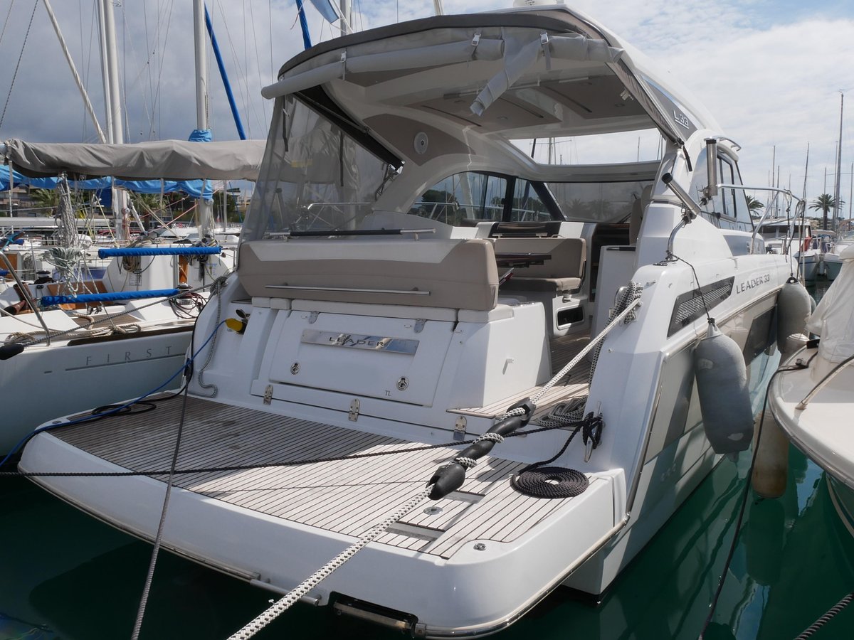 2017 Jeanneau Leader 33