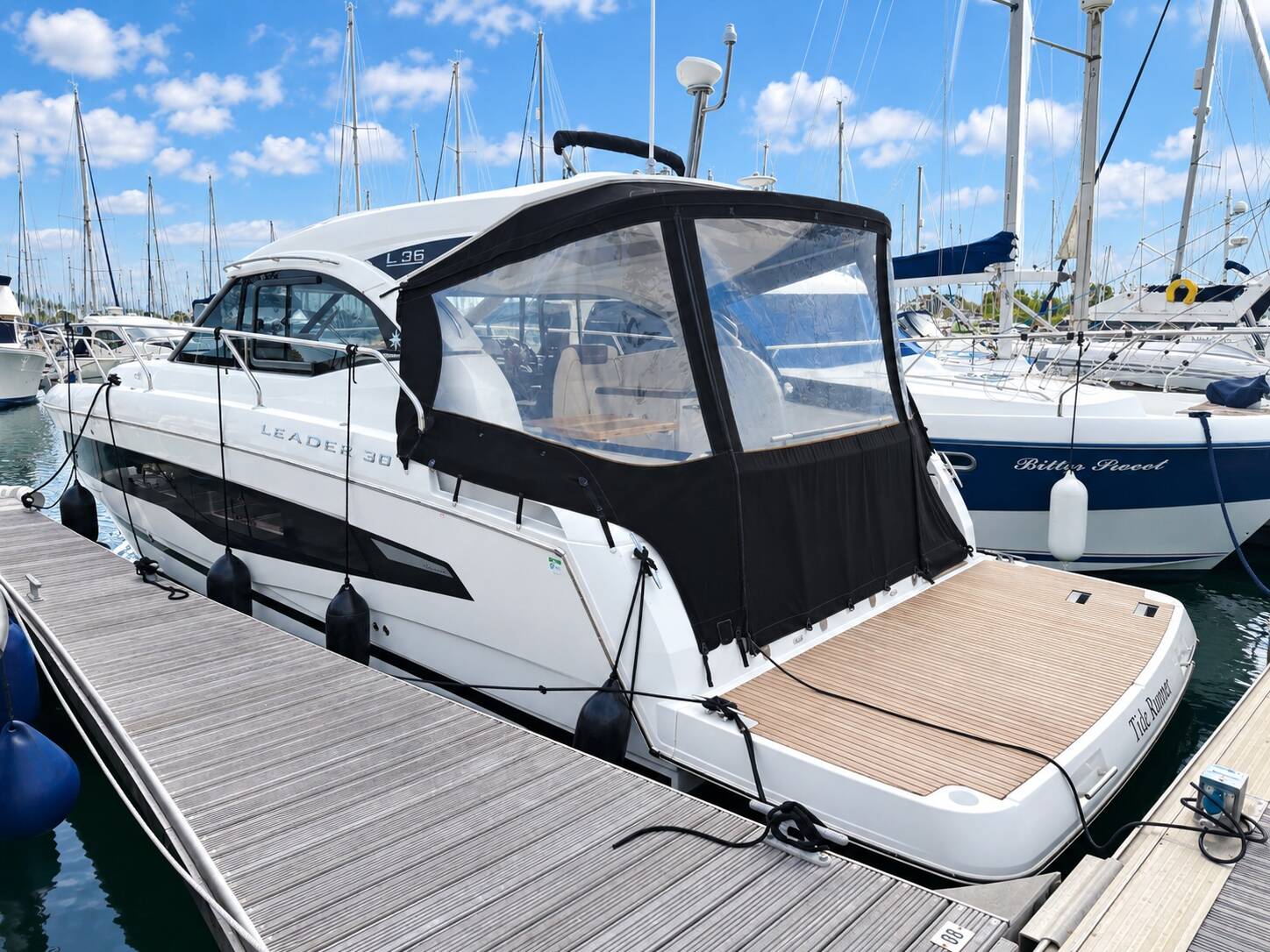 2022 Jeanneau Leader 36