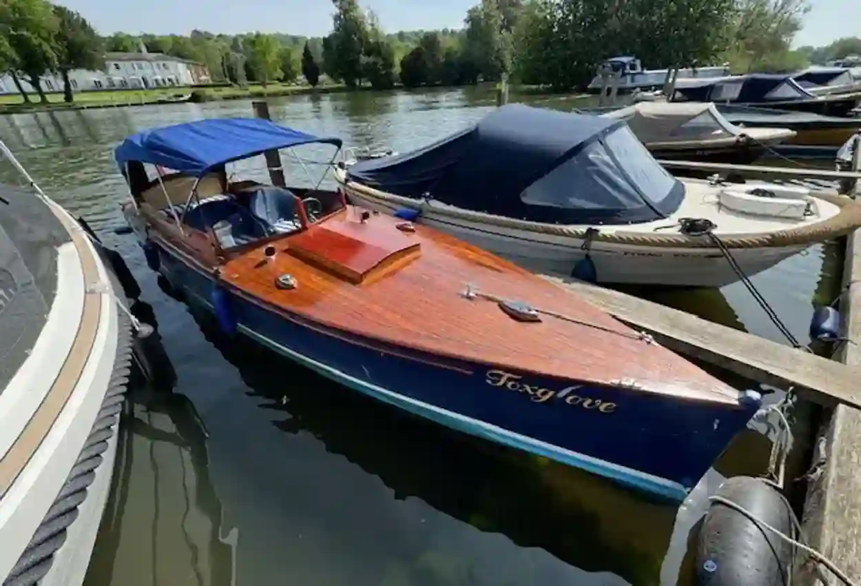 1925 Classic Craft Slipper Launch