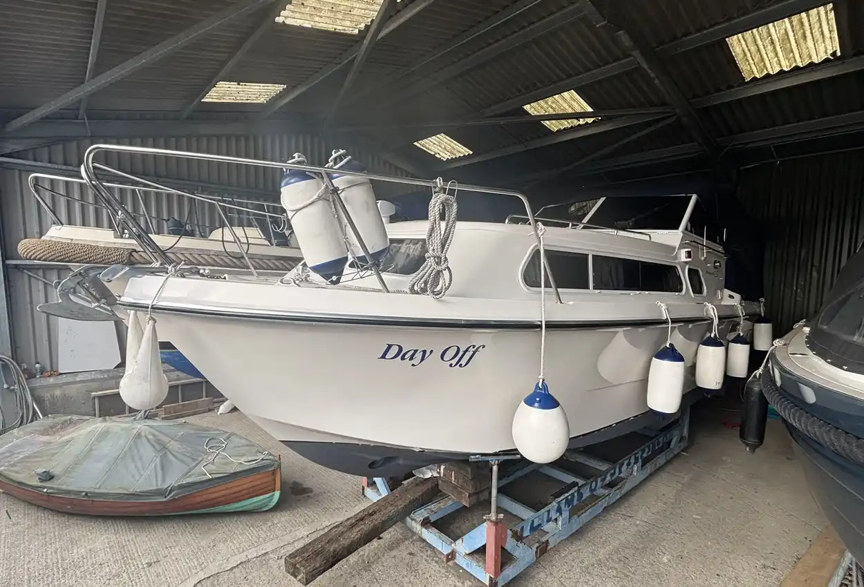 2001 Shetland 27