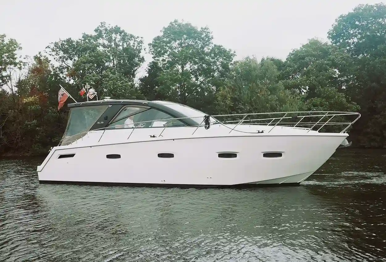 2010 Sealine SC35
