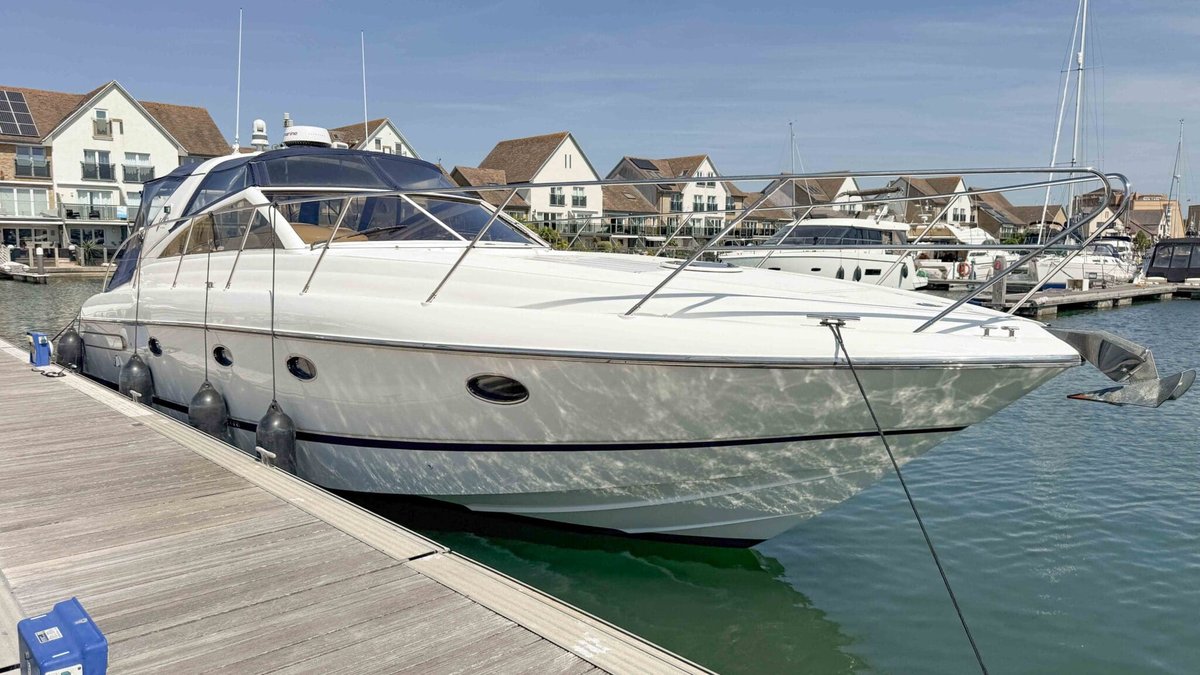 2002 Princess V42
