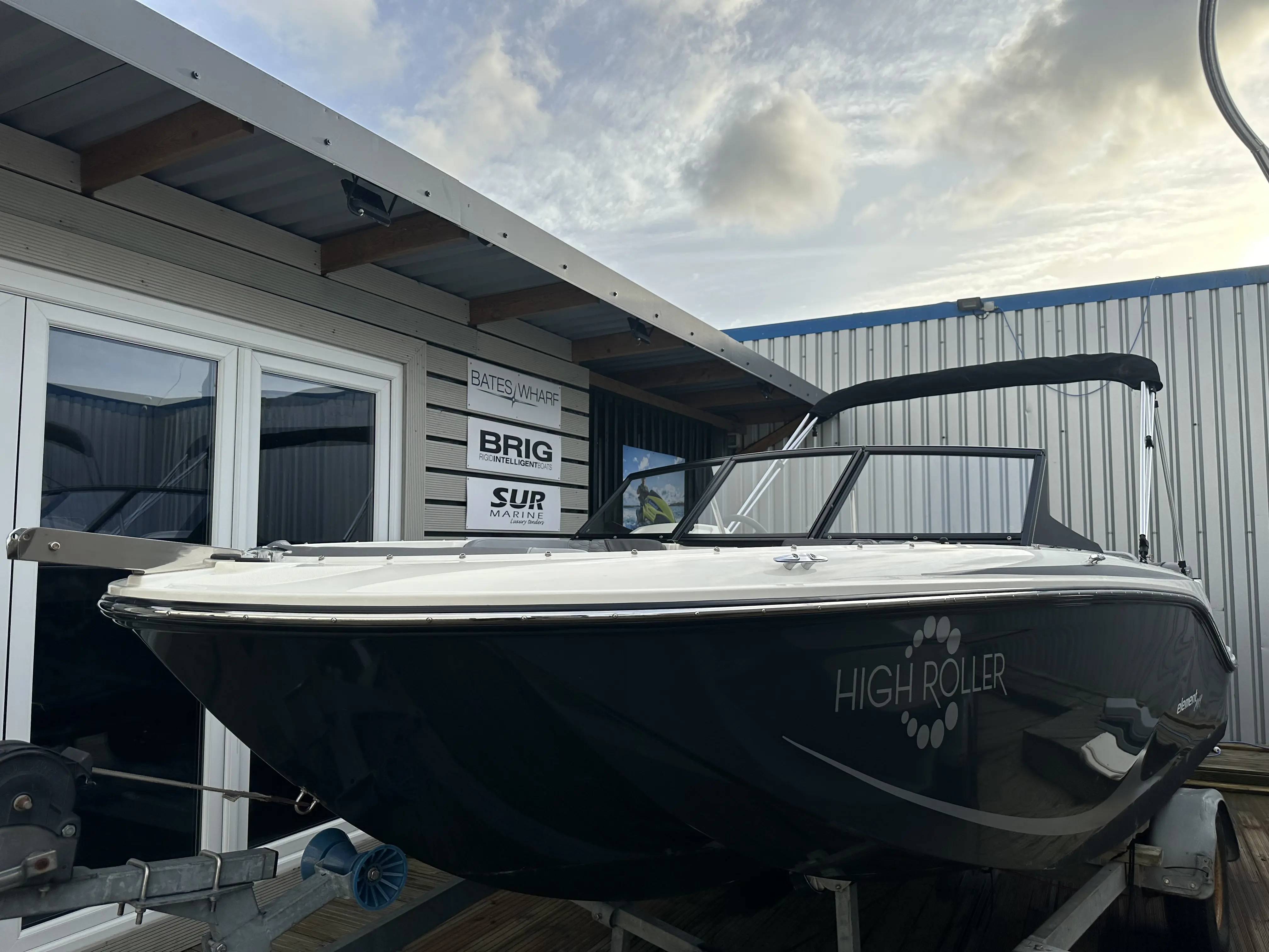 2023 Bayliner M 19